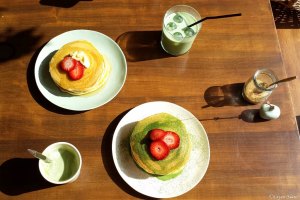 Japanese pancakes and matcha drinks